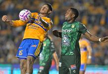 León vence a Tigres UANL con goles de Ismael Díaz y Diber Cambindo León vence a Tigres UANL con goles de Ismael Díaz y Diber Cambindo