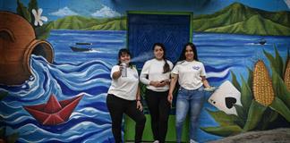 Salvadoreñas borran con arte las marcas del terror de las pandillas Salvadoreñas borran con arte las marcas del terror de las pandillas