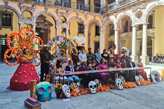 Llaman a preservar la tradición en el 20 aniversario del Desfile Día de Muertos Guadalajara Llaman a preservar la tradición en el 20 aniversario del Desfile Día de Muertos Guadalajara