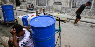 La escasez de agua fuerza a cubanos a cavar pozos para abastecerse La escasez de agua fuerza a cubanos a cavar pozos para abastecerse