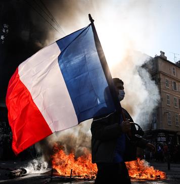 México alerta a sus ciudadanos en Francia ante riesgo de violencia en manifestaciones México alerta a sus ciudadanos en Francia ante riesgo de violencia en manifestaciones