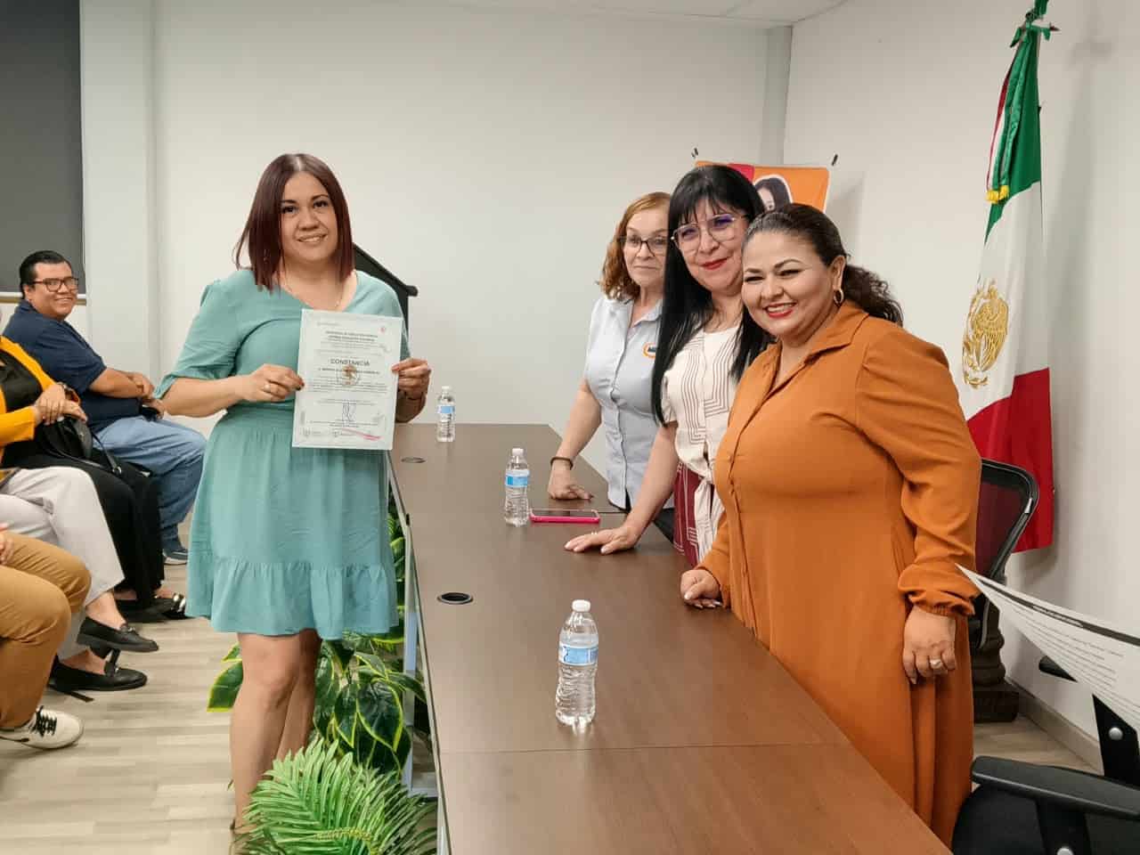 Capacita IDEFT a 346 personas en habilidades digitales, técnicas y oficios Capacita IDEFT a 346 personas en habilidades digitales, técnicas y oficios