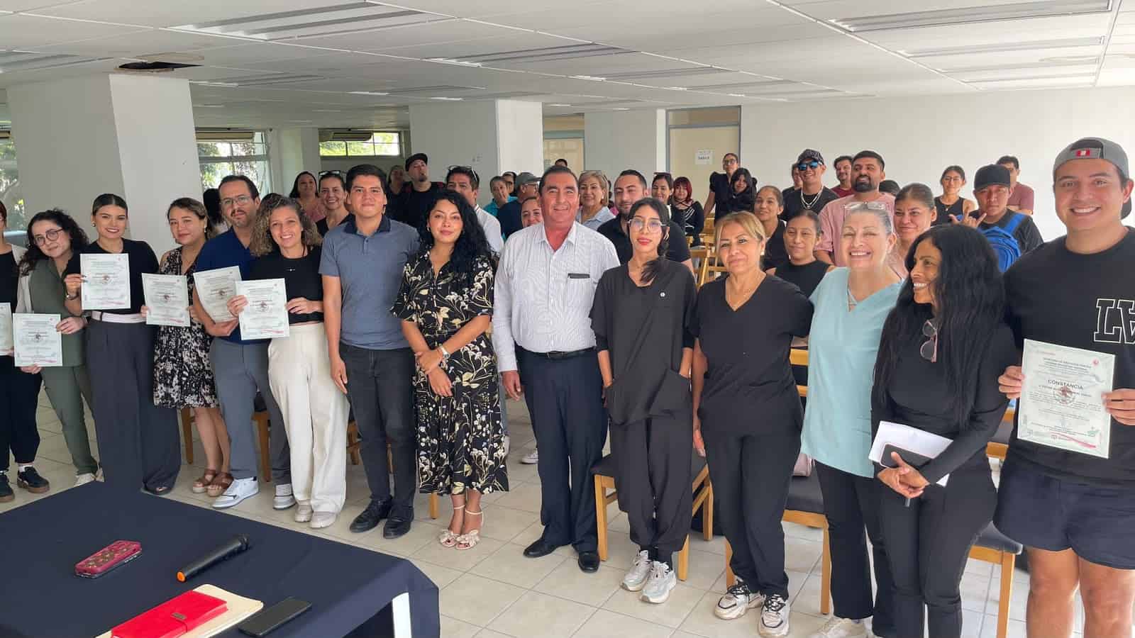 IDEFT capacita a 187 personas en competencias especializadas en Puerto Vallarta