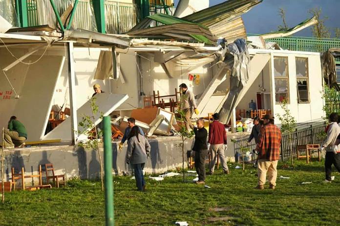 Un tornado deja al menos 70 viviendas dañadas en zona central de Chile Un tornado deja al menos 70 viviendas dañadas en zona central de Chile