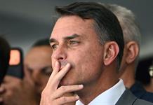 Flávio Bolsonaro llega a EEUU tras huir de Brasil Flávio Bolsonaro llega a EEUU tras huir de Brasil