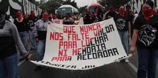 Estudiantes de la Normal de Atequiza marcharon esta semana para exigir mejores condiciones en sus aulas