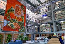 Invitan a comunidad estudiantil y del CUCiénega a escoger los nuevos libros para la biblioteca con muestra bibliográfica